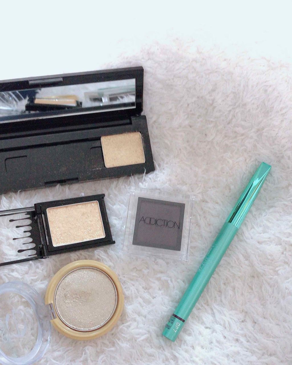 シャイニーシャドウ N/excel/単色アイシャドウを使ったクチコミ（1枚目）