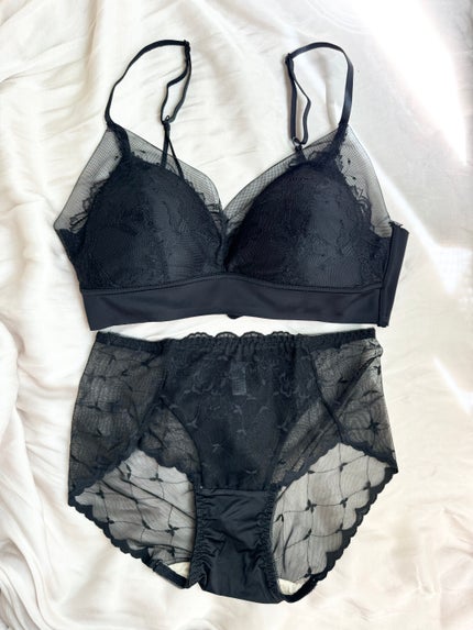 chia♥ on LIPS 「˗ˏˋやっぱり総レースがかわいい🤍🩰ˎˊ˗𝐋𝐢𝐤𝐞𝐖𝐢𝐥𝐥𝐨𝐰..」(5枚目)