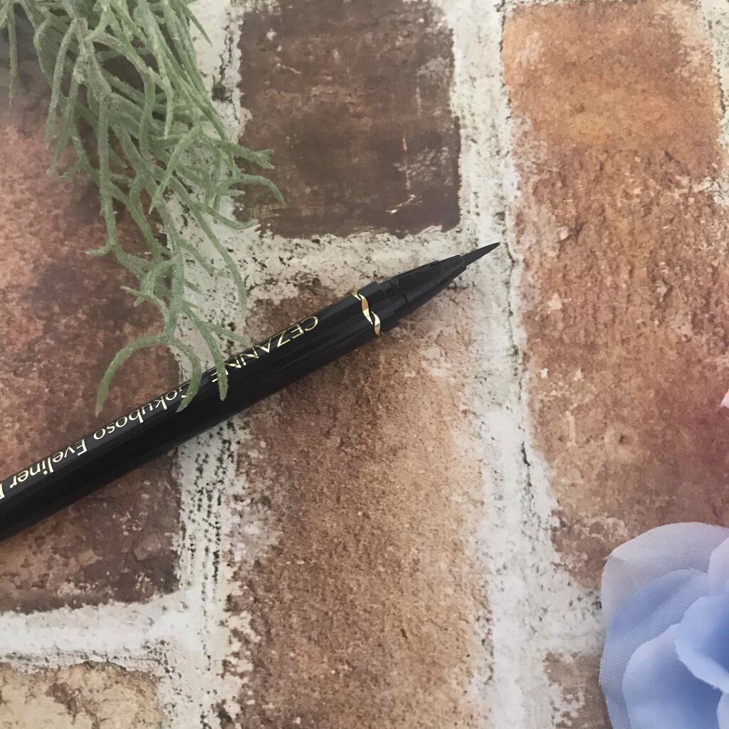 極細 アイライナーR 10 ブラック/CEZANNE/リキッドアイライナーを使ったクチコミ（3枚目）