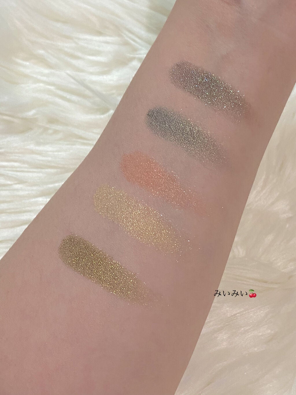 サンク クルール クチュール<バーズ オブ ア フェザー>/Dior/アイシャドウパレットを使ったクチコミ(4枚目)