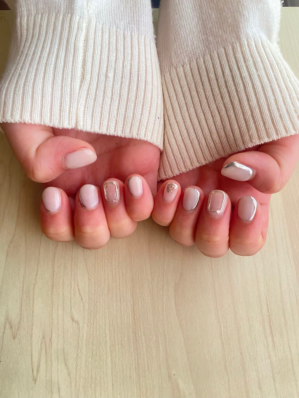 なかのん🐻❄️ on LIPS 「ジェルネイル記録うううう!!ネイルの参考にしてみてね😚😚🎶事務..」(5枚目)