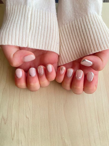 なかのん🐻❄️ on LIPS 「ジェルネイル記録うううう!!ネイルの参考にしてみてね😚😚🎶事務..」(5枚目)