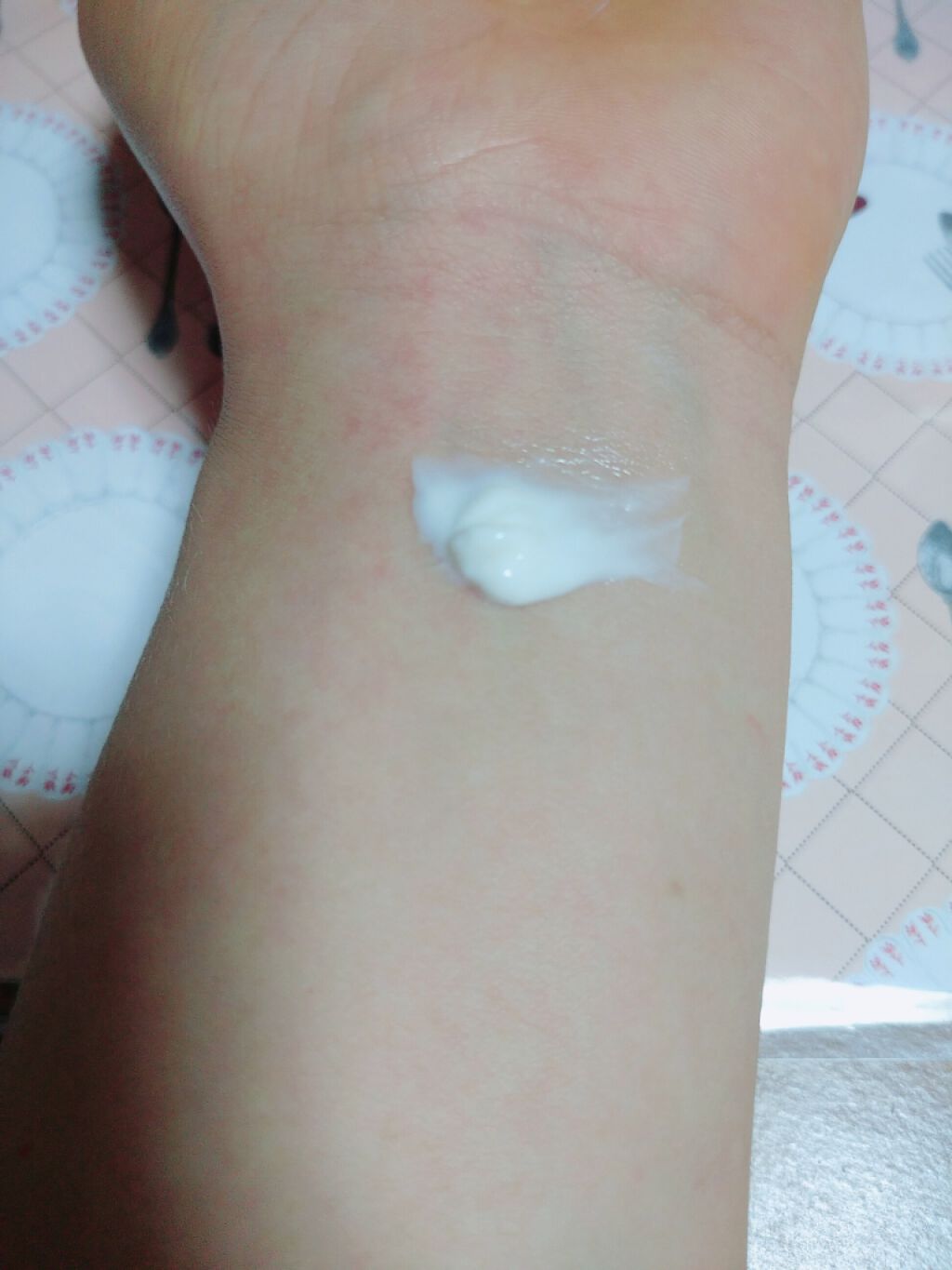 フラワー ハンドクリーム/FEMMUE/ハンドクリームを使ったクチコミ（2枚目）