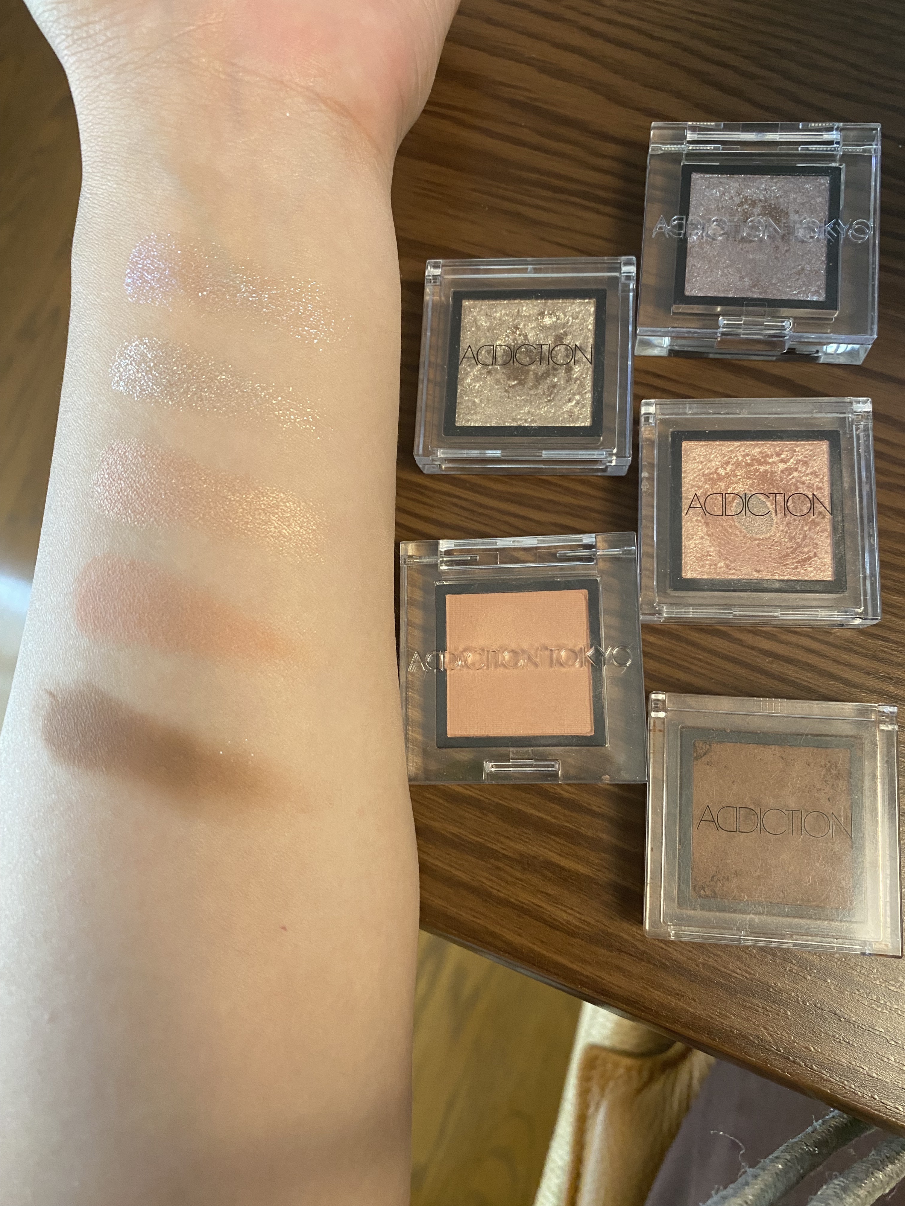 アディクション ザ アイシャドウ スパークル/ADDICTION/単色アイシャドウを使ったクチコミ（2枚目）