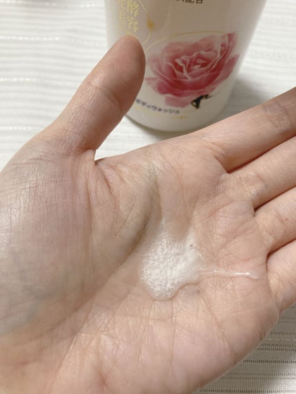 ボディウォッシュ 発酵&ビューティーシリーズ ツヤ&透明感/ダヴ/ボディソープを使ったクチコミ(4枚目)