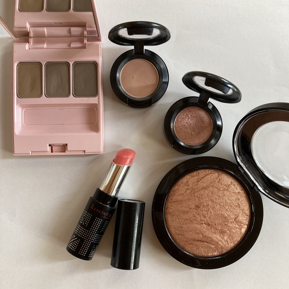 ラスティングフィニッシュ クリーミィ リップ 013 ヌーディコーラル/リンメル ロンドン/口紅を使ったクチコミ（1枚目）