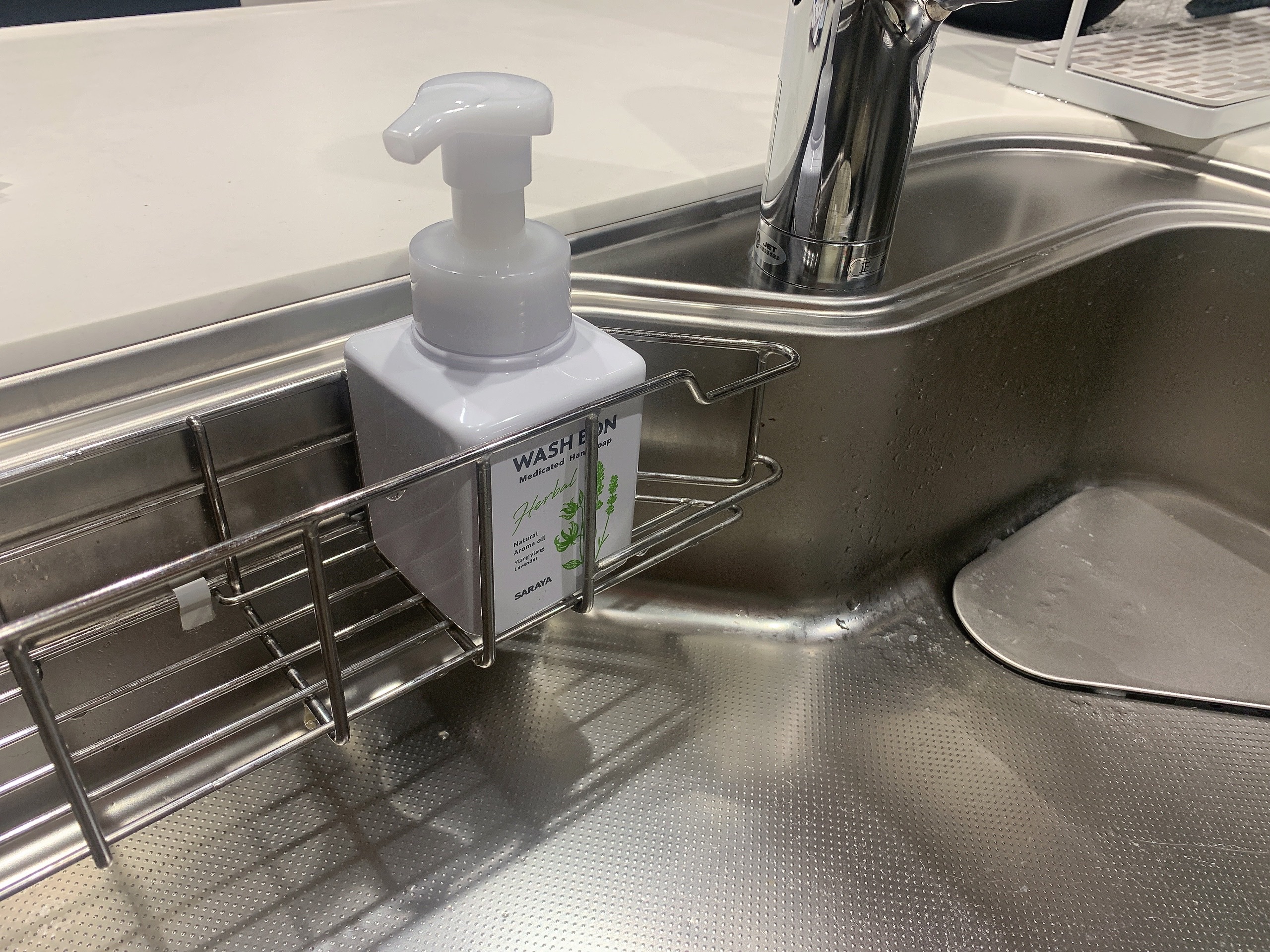 ウォシュボン ハーバル薬用ハンドソープ/サラヤ/ハンドソープを使ったクチコミ（2枚目）