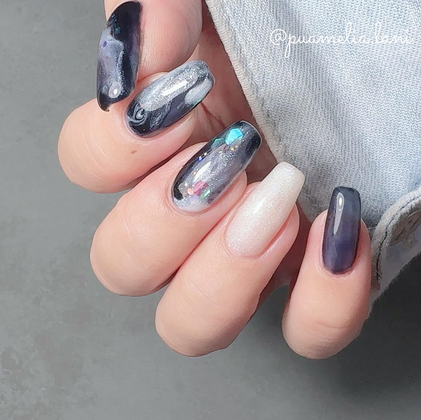 チャームスティックジェル #50 クリアネイビー/OMD/オールインワンネイルを使ったクチコミ（2枚目）