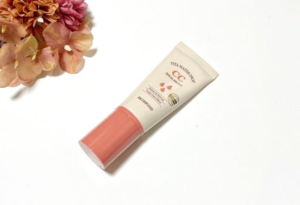 SKINFOOD ビタウォータードロップ CCクリームのクチコミ「こちらは生産終了していますが、2020年7月6日に新発売された物を購入しました
緩めの乳液状.....」(1枚目)