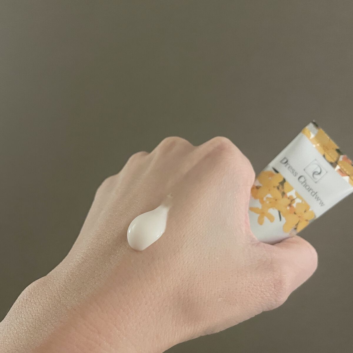 ハンドクリーム キンモクセイをイメージした香り/Dress Chordww/ハンドクリームを使ったクチコミ（2枚目）