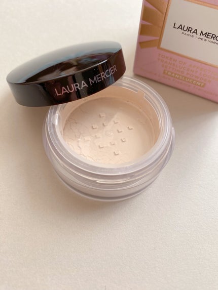 ルースセッティングパウダー トランスルーセント トークン オブ アフェクション ルースセッティング パウダー トランスルーセント 5g/ローラ メルシエ/ルースパウダーを使ったクチコミ(2枚目)