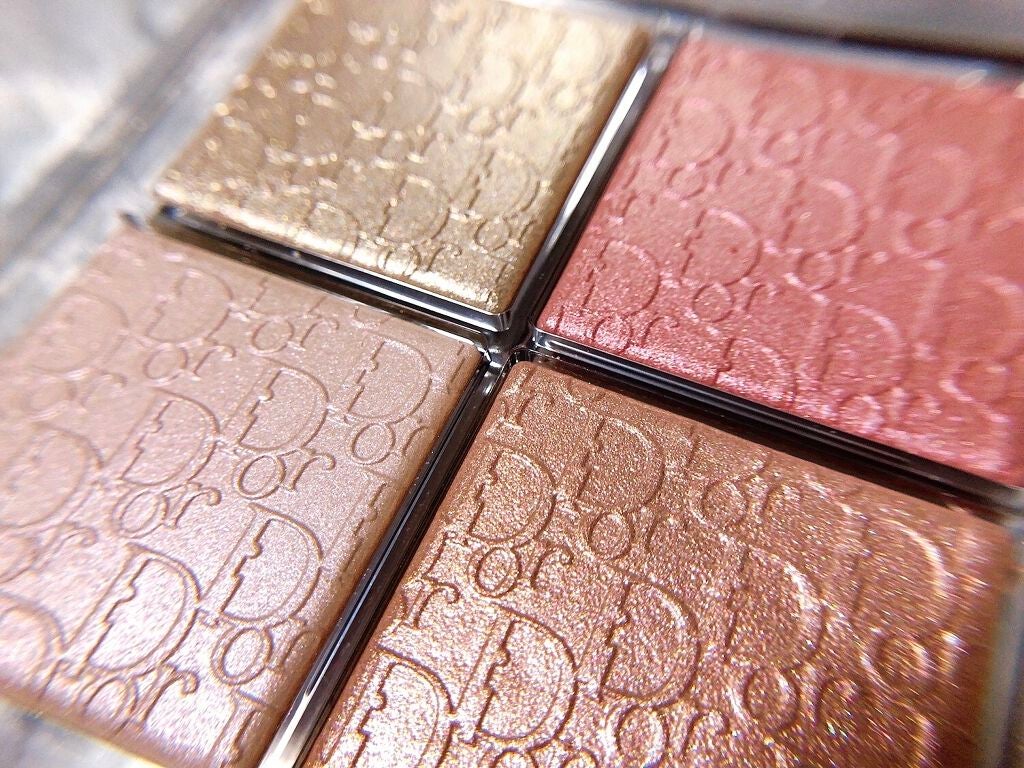 ディオール バックステージ フェイス グロウ パレット/Dior/ハイライトを使ったクチコミ(5枚目)