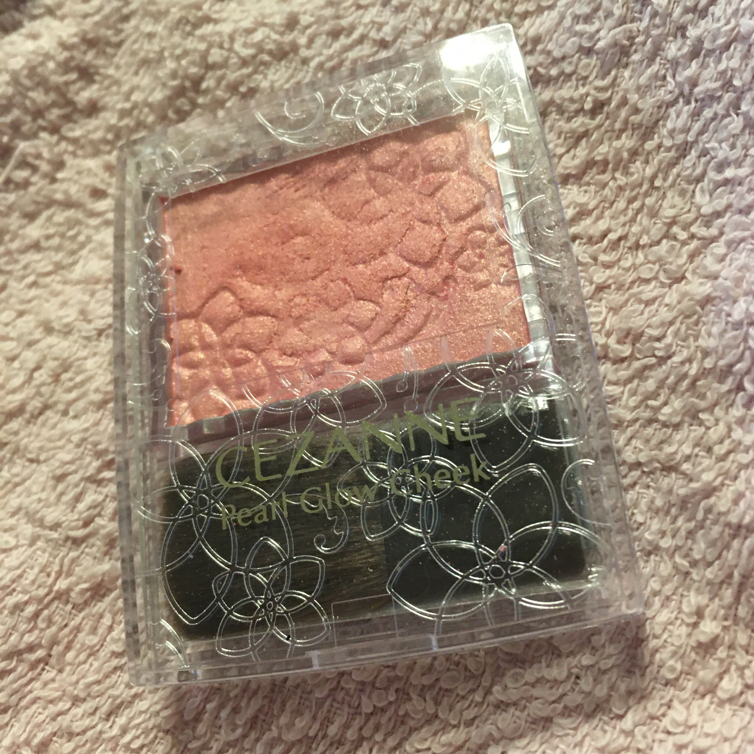 パールグロウチーク/CEZANNE/パウダーチークを使ったクチコミ（1枚目）