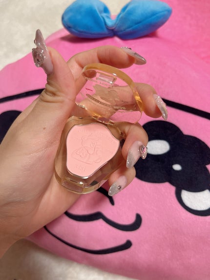 な on LIPS 「くまちゃんチーク!可愛すぎて👼💕普段チーク使わないけどチーク使..」(4枚目)