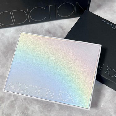 ADDICTION コンパクト ケース IIのクチコミ「《ADDICTION》
ザ コンパクト ケース Ⅱ　ソー プリズマティック
¥1870

20.....」（2枚目）