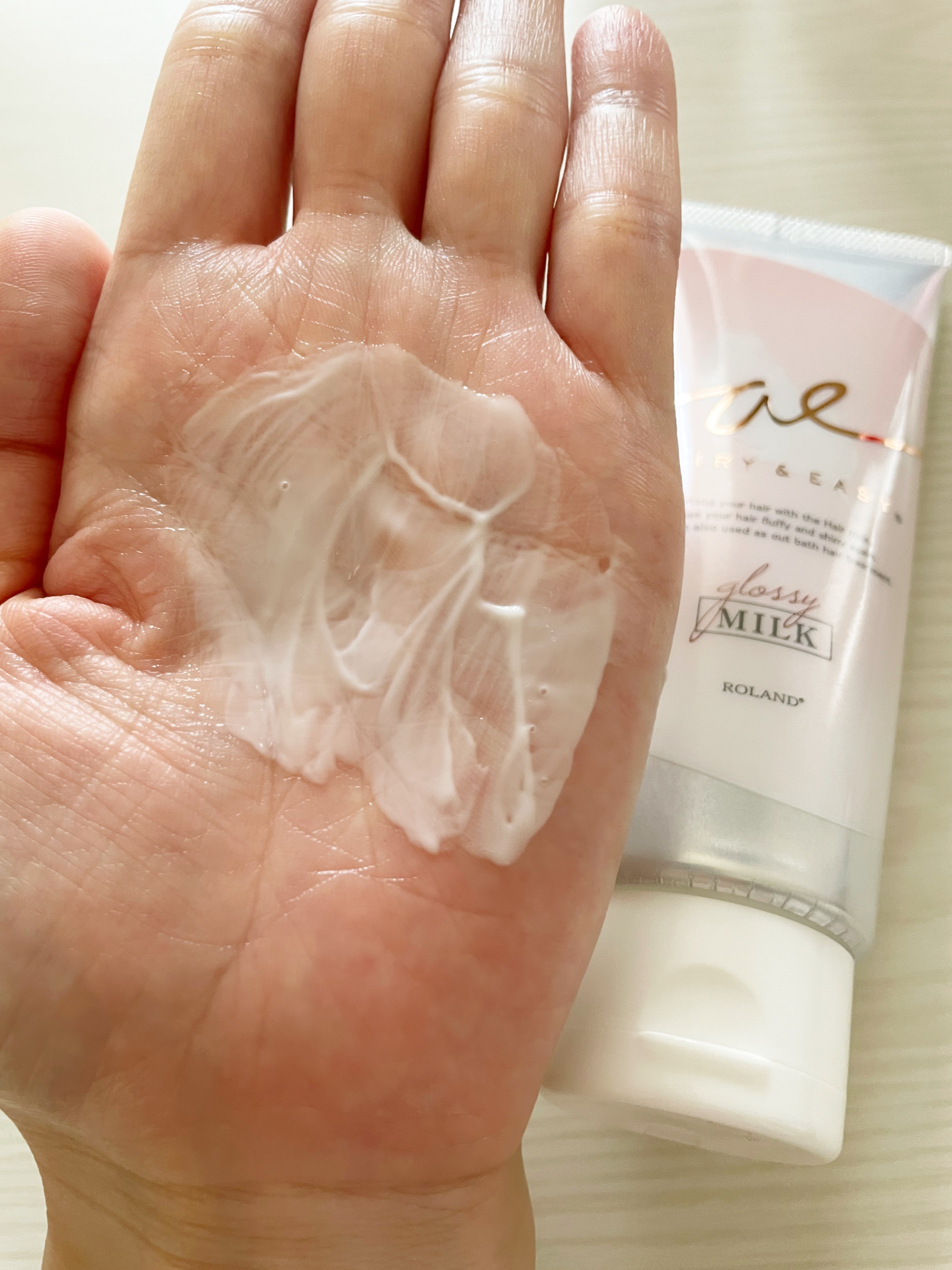 グロッシーヘアミルクジェリー/エアリー&イージー/ヘアミルクを使ったクチコミ（3枚目）