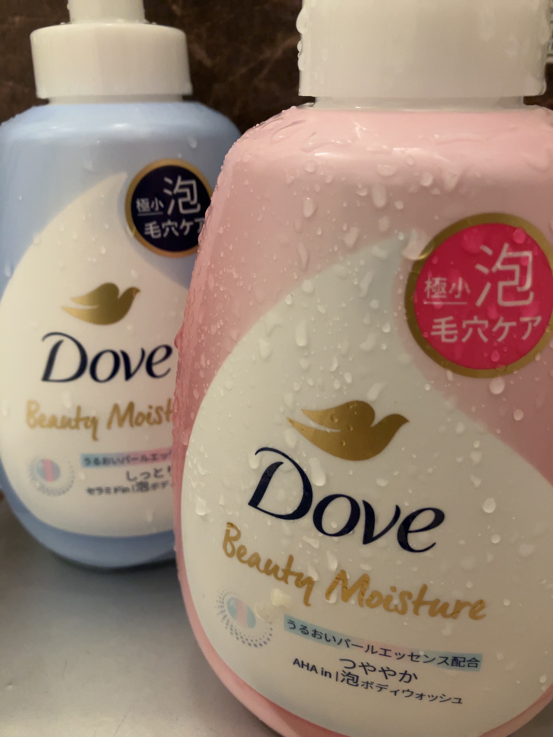 ダヴ　ビューティーモイスチャー 泡ボディウォッシュ しっとり

ダヴさんからいただきました〜！
ありがとうございます♡

♡約500万個の極小泡で毛穴汚れオフ
♡するりと気持ちよくのびる、ひとふで泡
♡うるおいパールエッセンス配合で透明感の