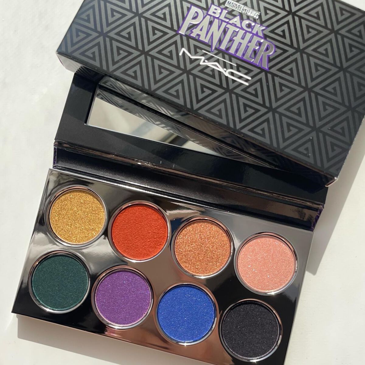 アイシャドウ × 8 マーベル スタジオズ ブラック パンサー コレクション バイ M・A・C/M・A・C/アイシャドウパレットを使ったクチコミ（1枚目）
