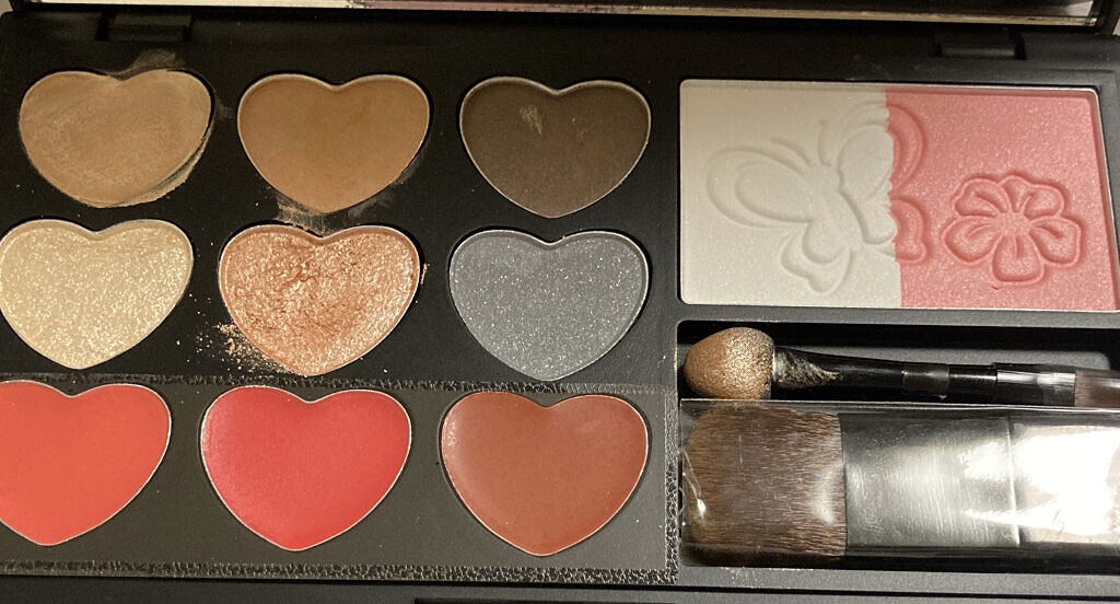 マルチパレット/IT'S DEMO/メイクアップキットを使ったクチコミ（2枚目）