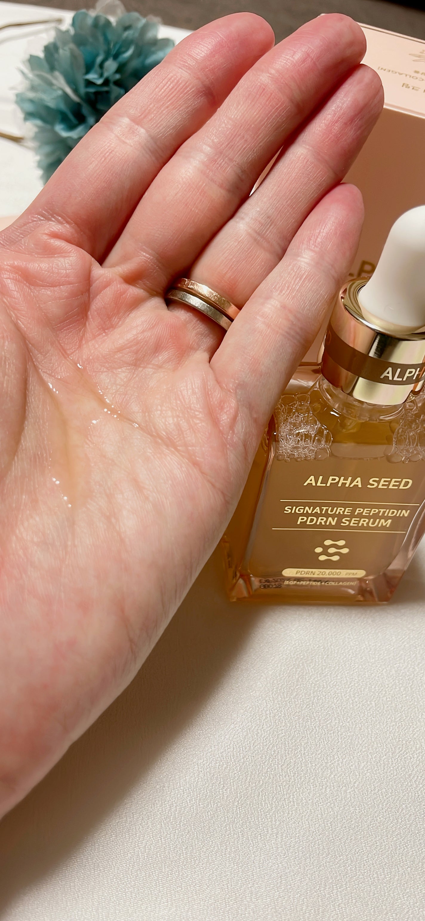 emiri1112 on LIPS 「おうちにいながらエステ級のラグジュアリー感とエイジングケアがで..」(4枚目)