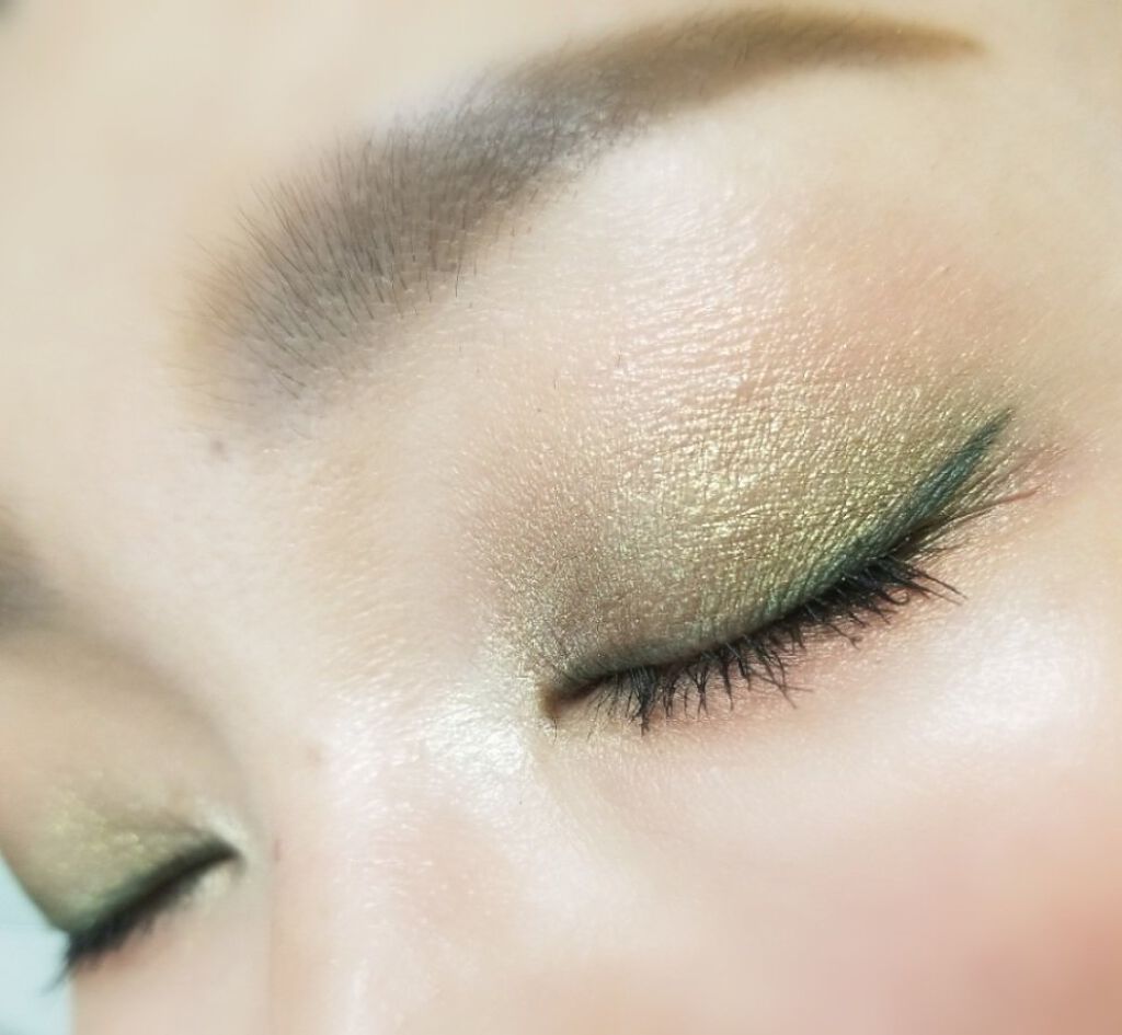 サンク クルール クチュール<バーズ オブ ア フェザー>/Dior/アイシャドウパレットを使ったクチコミ(4枚目)