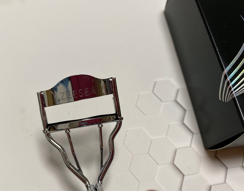 フライング マツゲカーラー/ZEESEA/ビューラーを使ったクチコミ(2枚目)