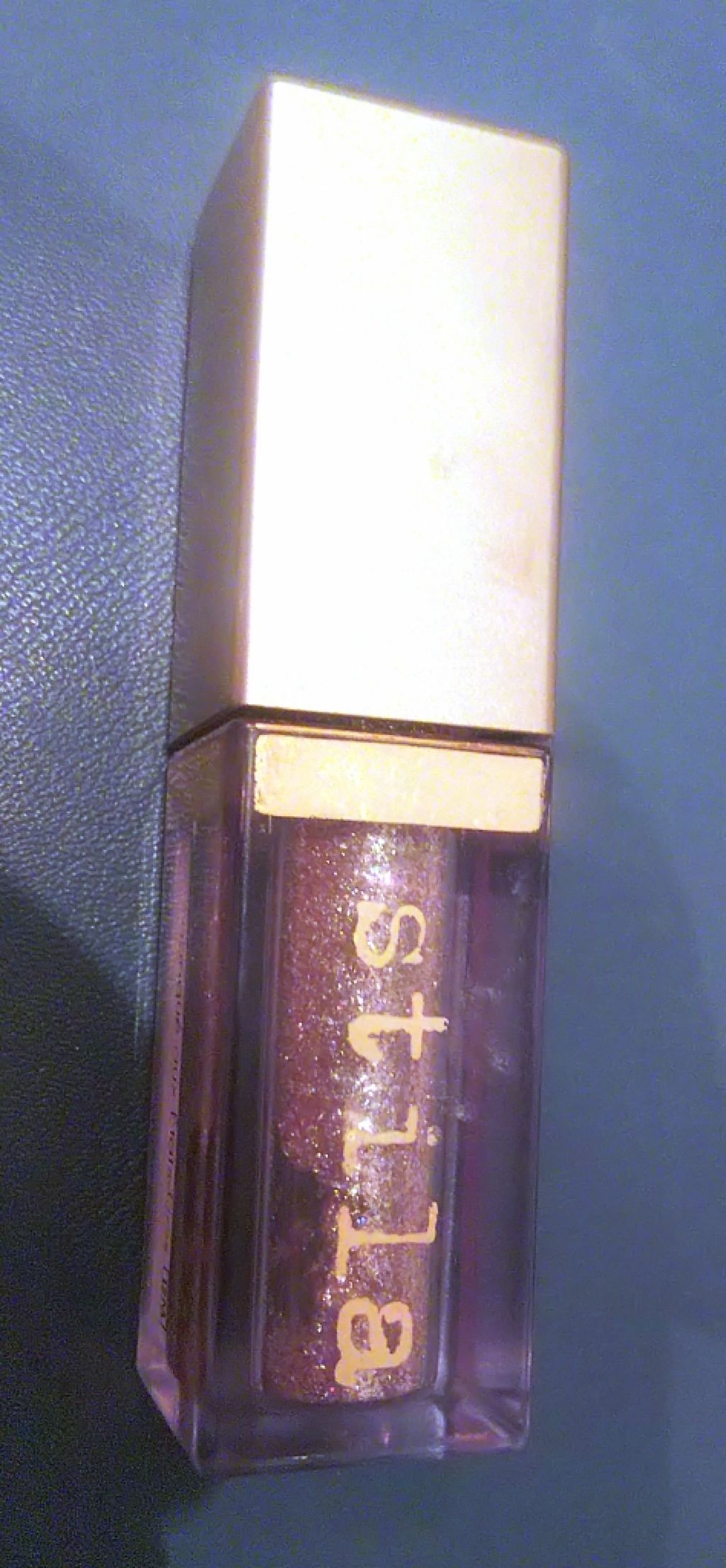 グリッター&グロウ リキッドアイシャドウ/stila/グリッターを使ったクチコミ（1枚目）