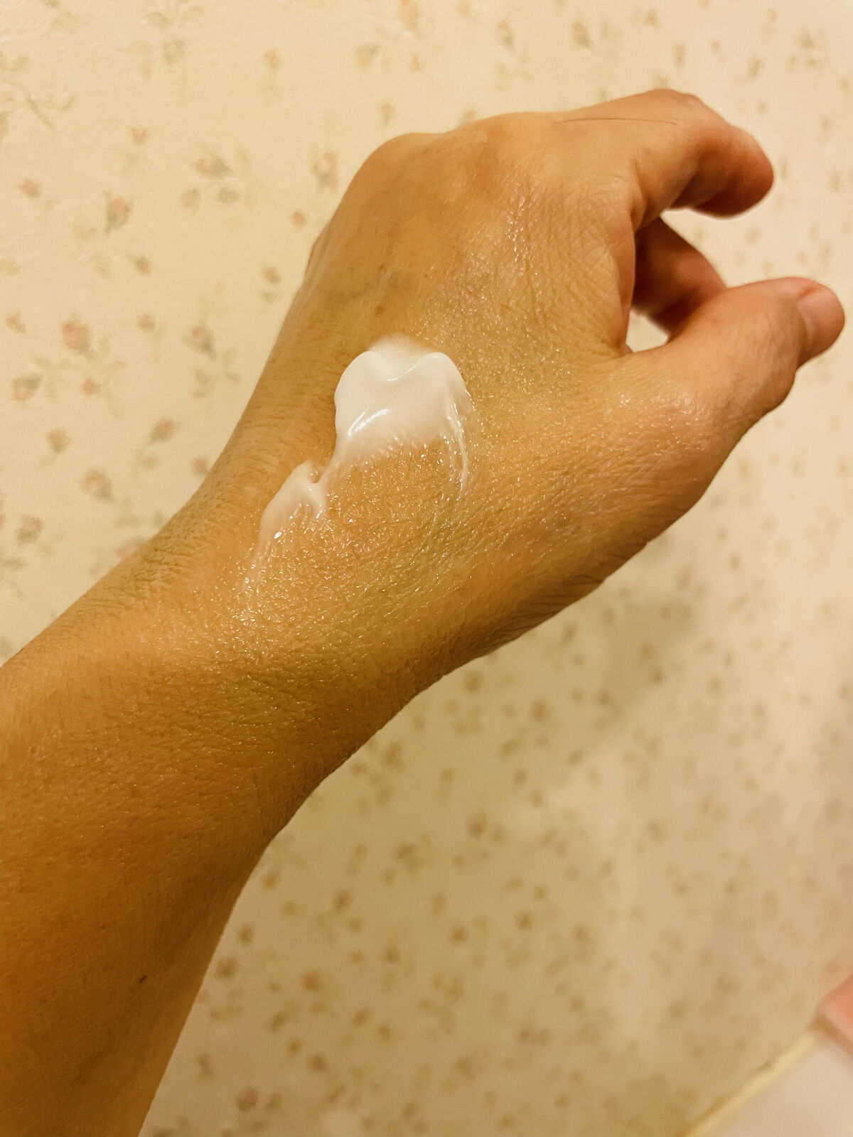 モイスチュア ハンドクリーム/カルテHD/ハンドクリームを使ったクチコミ（3枚目）