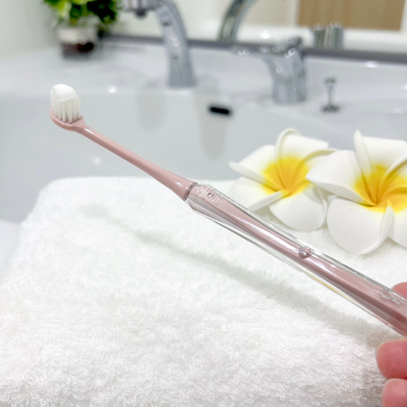 オーラツープレミアムハブラシ なめらかフィット/オーラツー/歯ブラシを使ったクチコミ(2枚目)