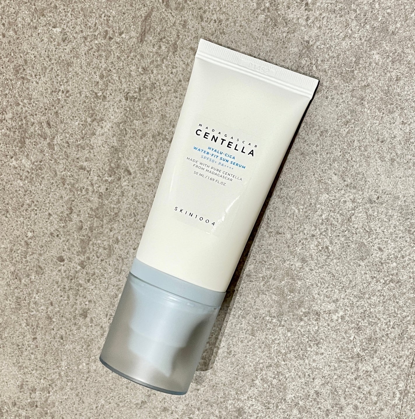 ヒアルーシカ ウォーターフィット サンセラム/SKIN1004/日焼け止めローションを使ったクチコミ(1枚目)