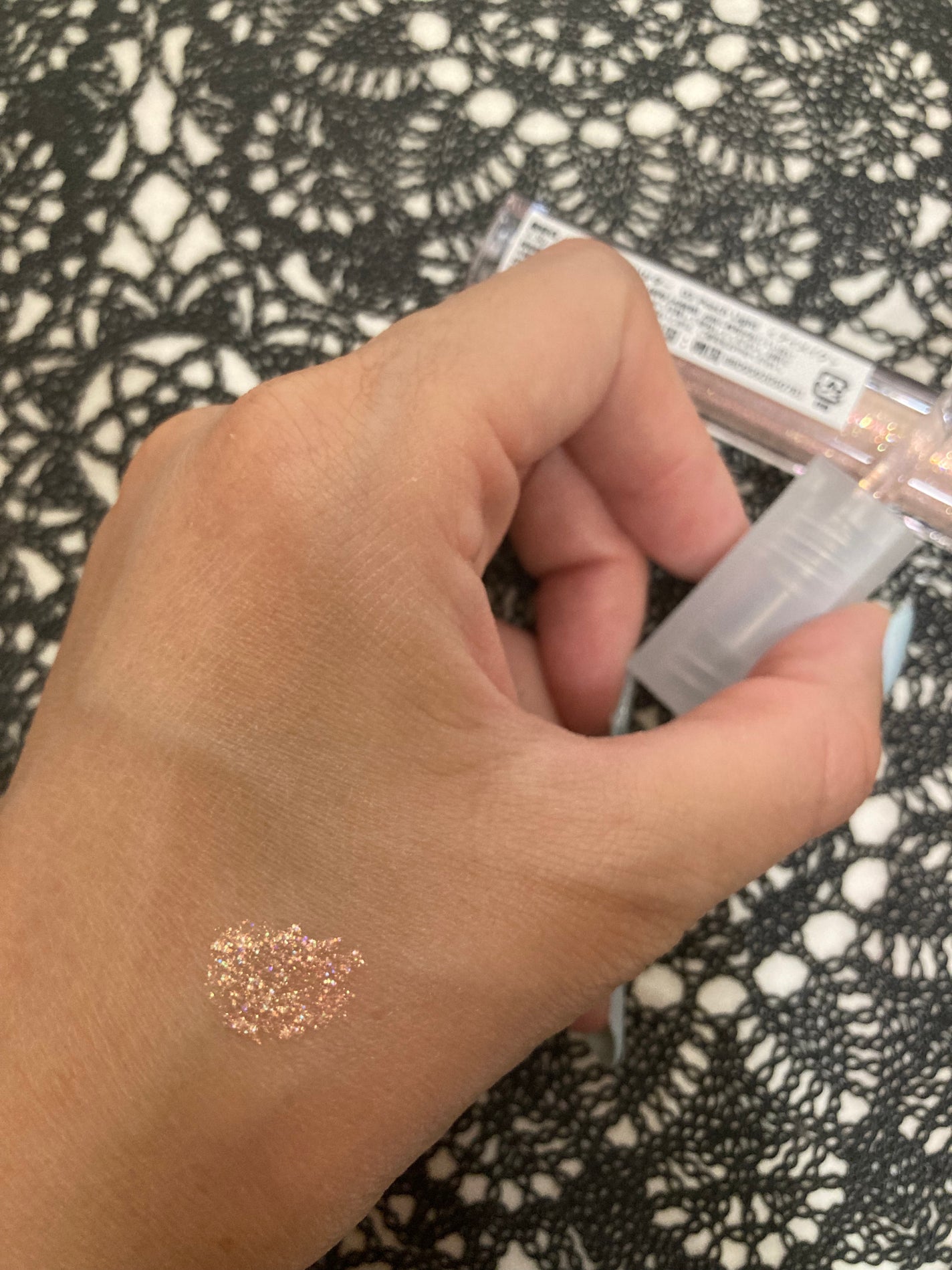 ライトキャッチャーリキッドグリッター/Flynn/グリッターを使ったクチコミ(2枚目)