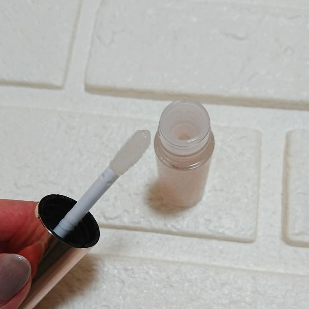 リップ オイル 01 white jasmine/DECORTÉ/リップオイルを使ったクチコミ（2枚目）