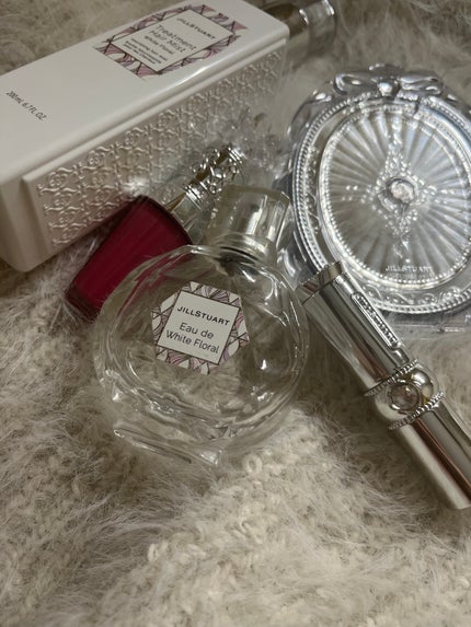 ジルスチュアート クリスタルブルーム リップブーケ セラム/JILL STUART/リッププランパーを使ったクチコミ(1枚目)