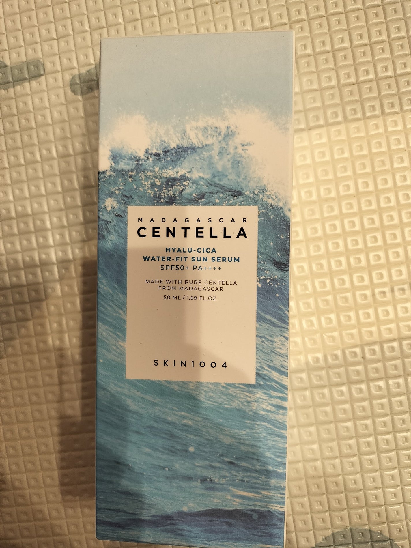 ヒアルーシカ ウォーターフィット サンセラム/SKIN1004/日焼け止めローションを使ったクチコミ(2枚目)