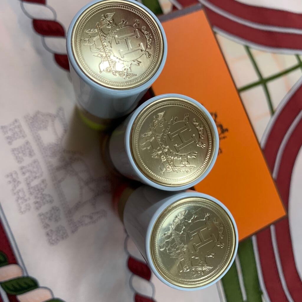 〈ルージュ・エルメス〉 ルージュ ア レーヴル サティネ/エルメス/口紅を使ったクチコミ(5枚目)