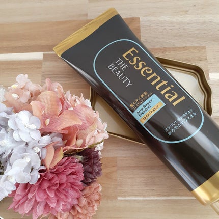 Essential THE BEAUTY 髪のキメ美容プレミアムトリートメント<エアリーリペアプレミアム>/エッセンシャル/洗い流すヘアトリートメントを使ったクチコミ(2枚目)