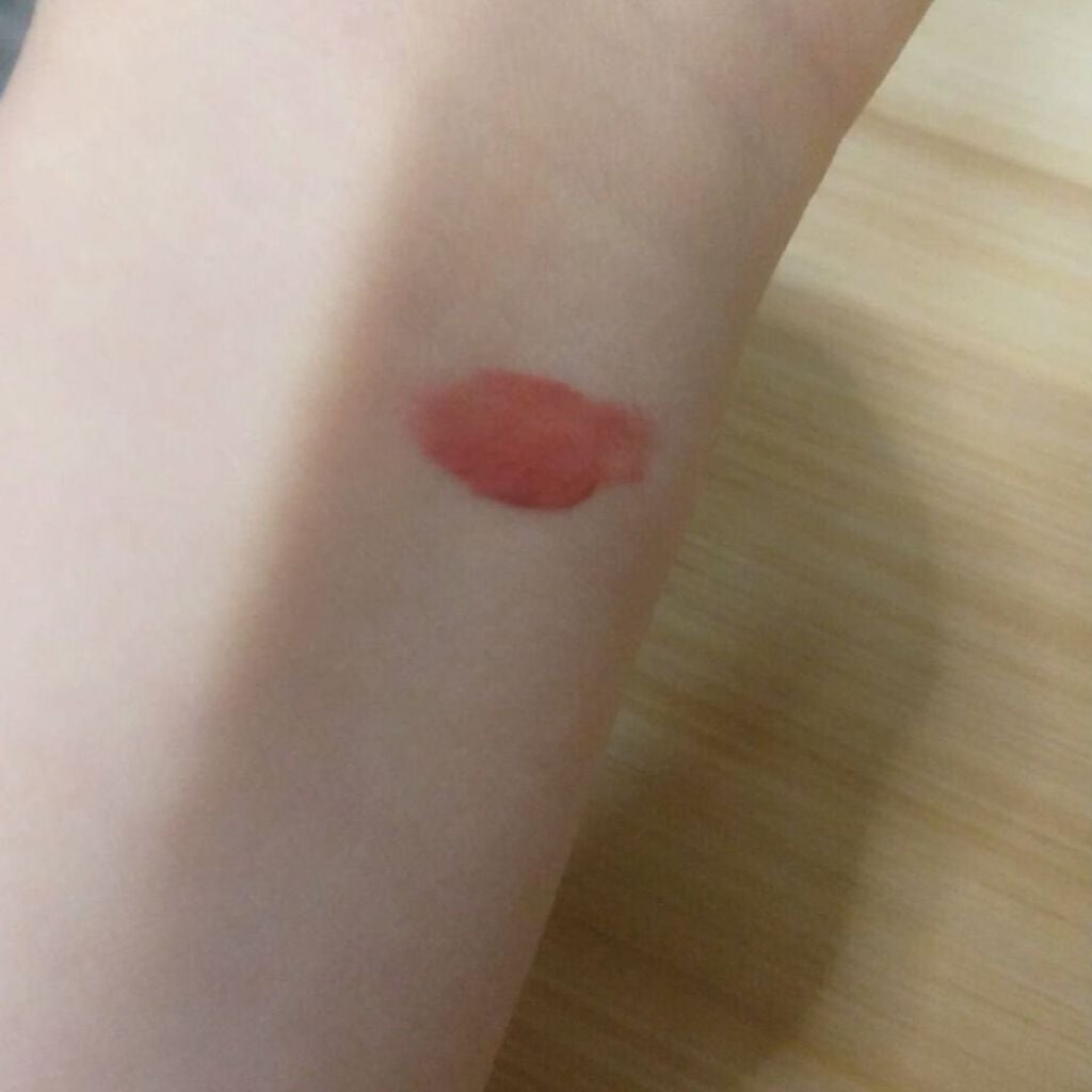 ジューシーラスティングティント/rom&nd/リップティントを使ったクチコミ(2枚目)