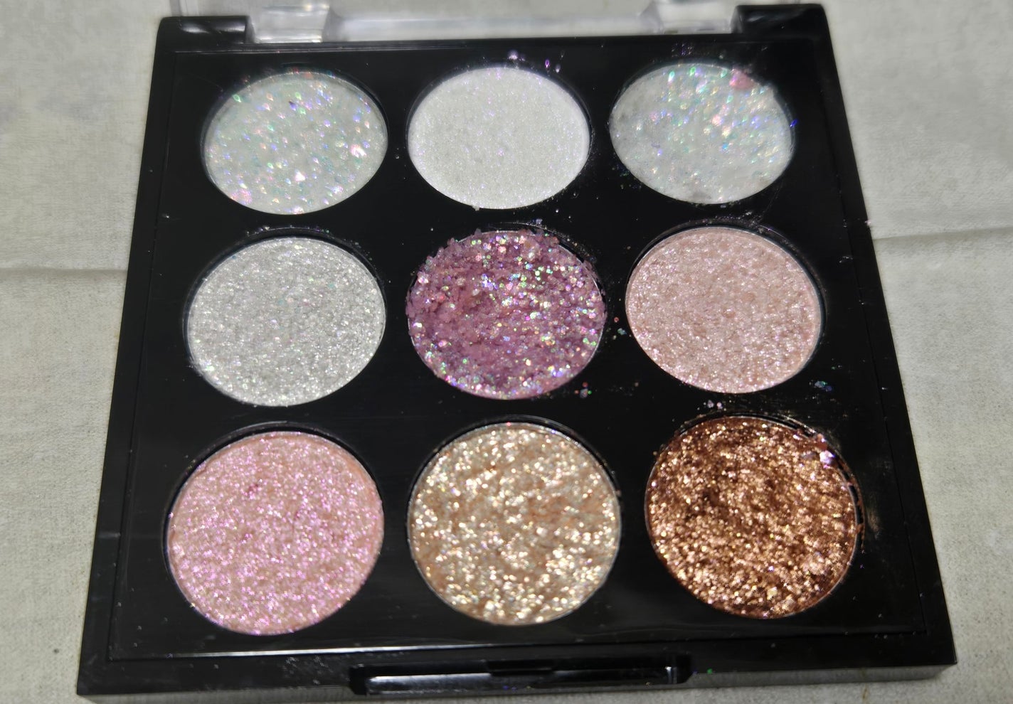 UGT ドットアイカラーパレット/U R GLAM/アイシャドウパレットを使ったクチコミ(2枚目)