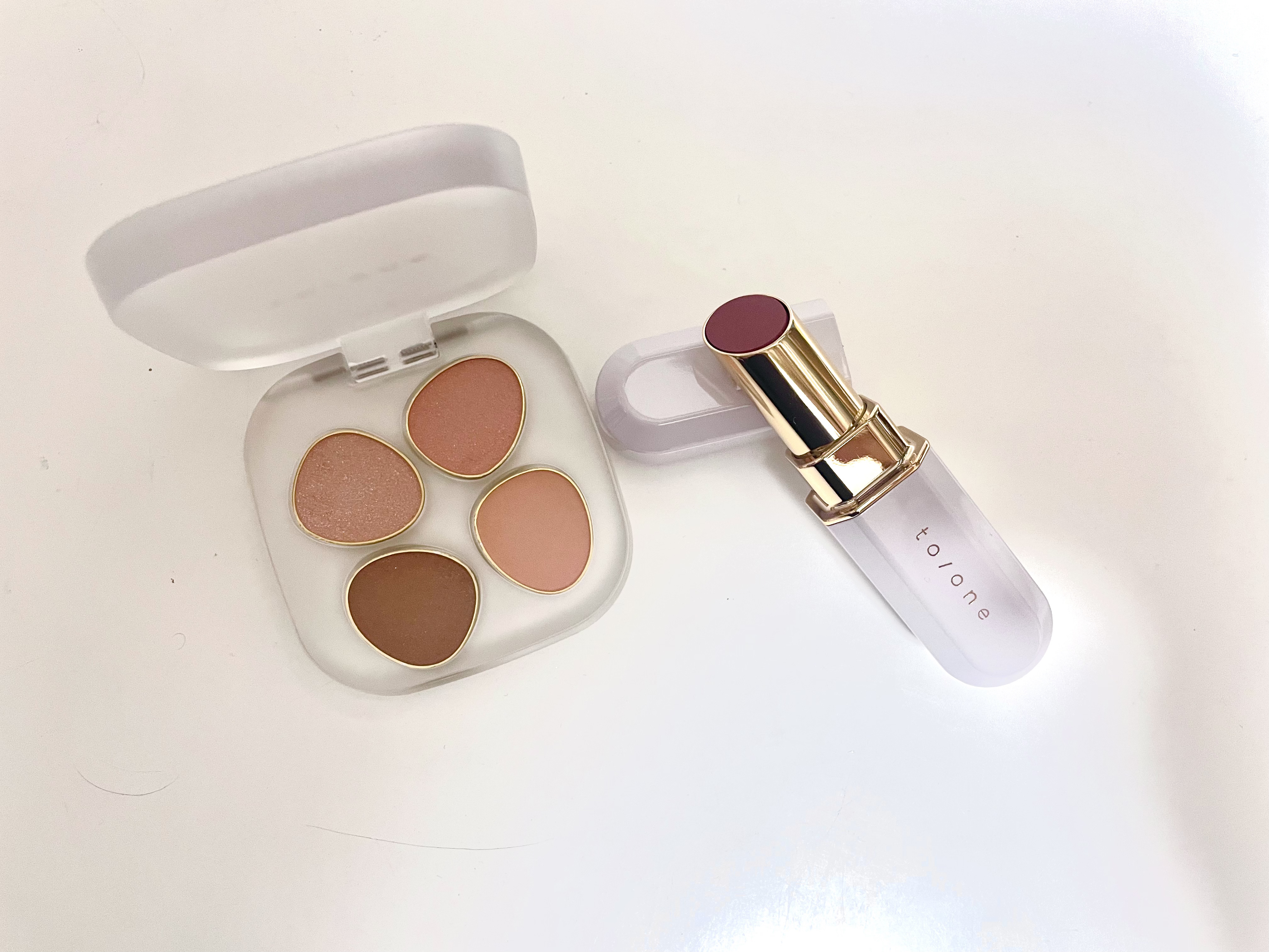 トーン カラー ブロッサム/to/one/口紅を使ったクチコミ（2枚目）