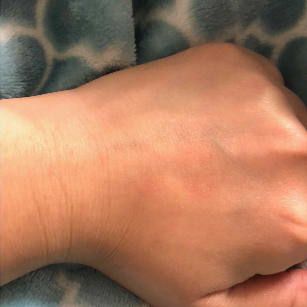 ラスティンググロスリップ/CEZANNE/口紅を使ったクチコミ(2枚目)