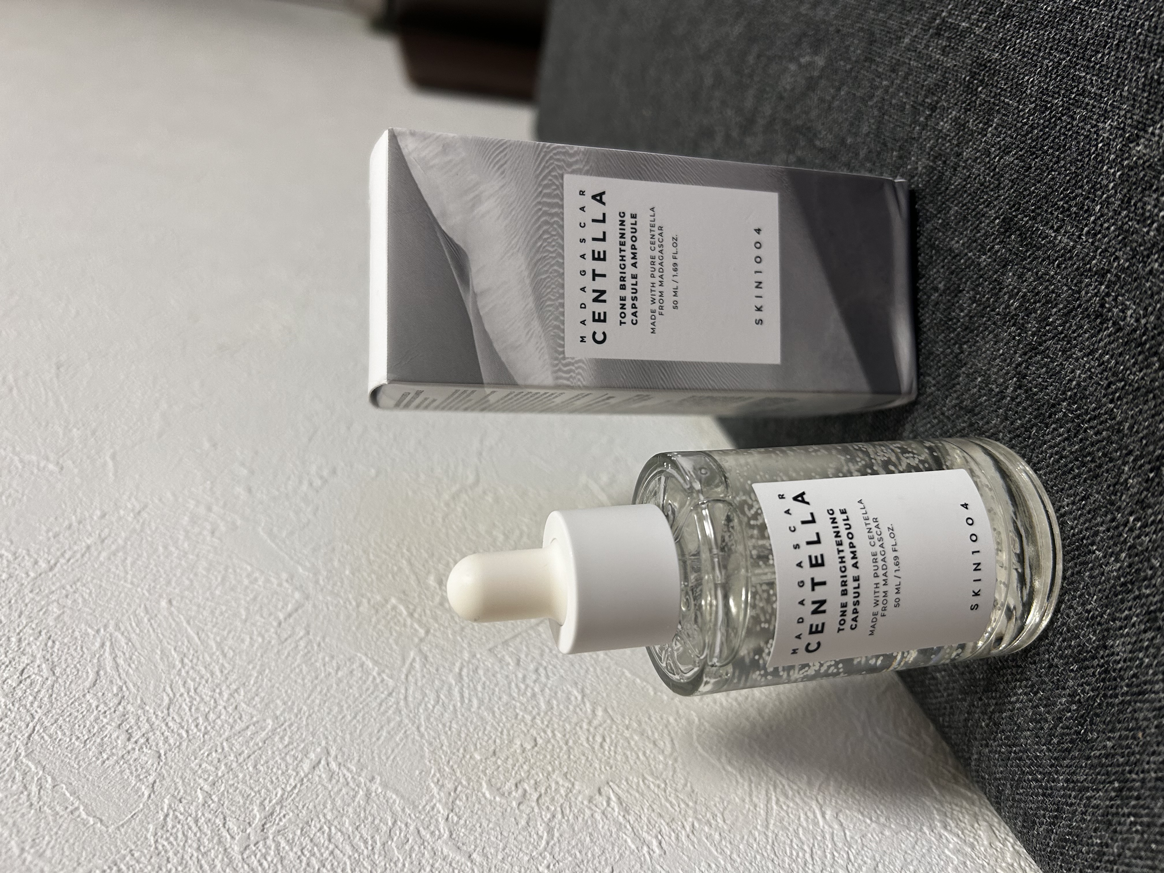 トーンブライトニング カプセルアンプル/SKIN1004/美容液を使ったクチコミ（2枚目）