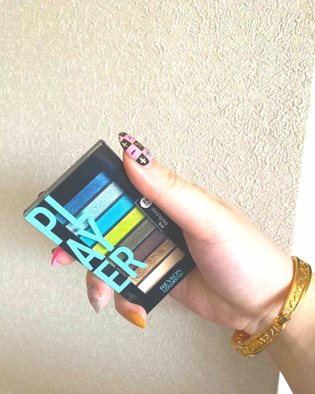 カラーステイ ルックス ブック パレット/REVLON/アイシャドウパレットを使ったクチコミ(1枚目)