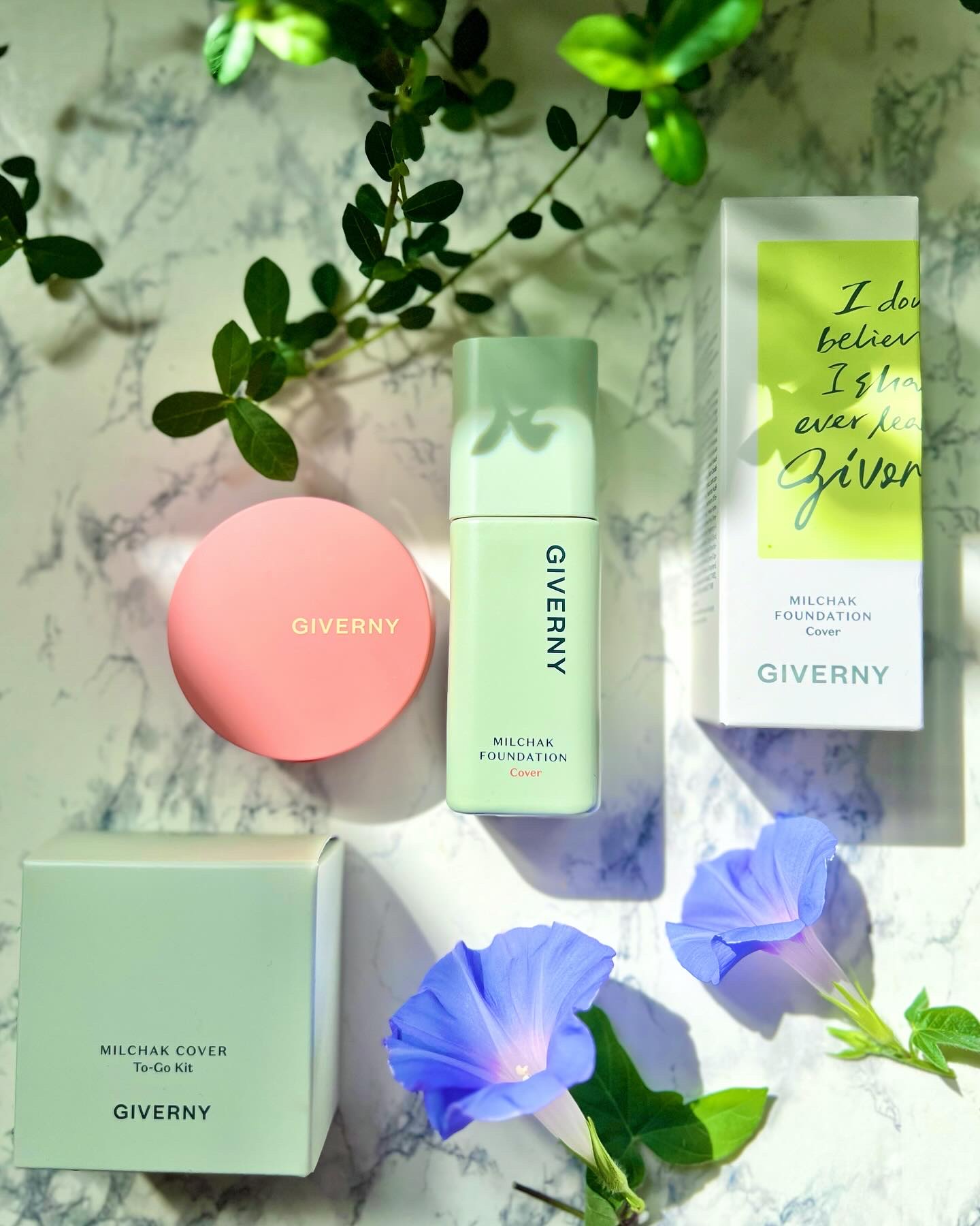 ジヴェルニー 密着カバーファンデーション 22NW ナチュラルベージュ/GIVERNY/リキッドファンデーションを使ったクチコミ（2枚目）