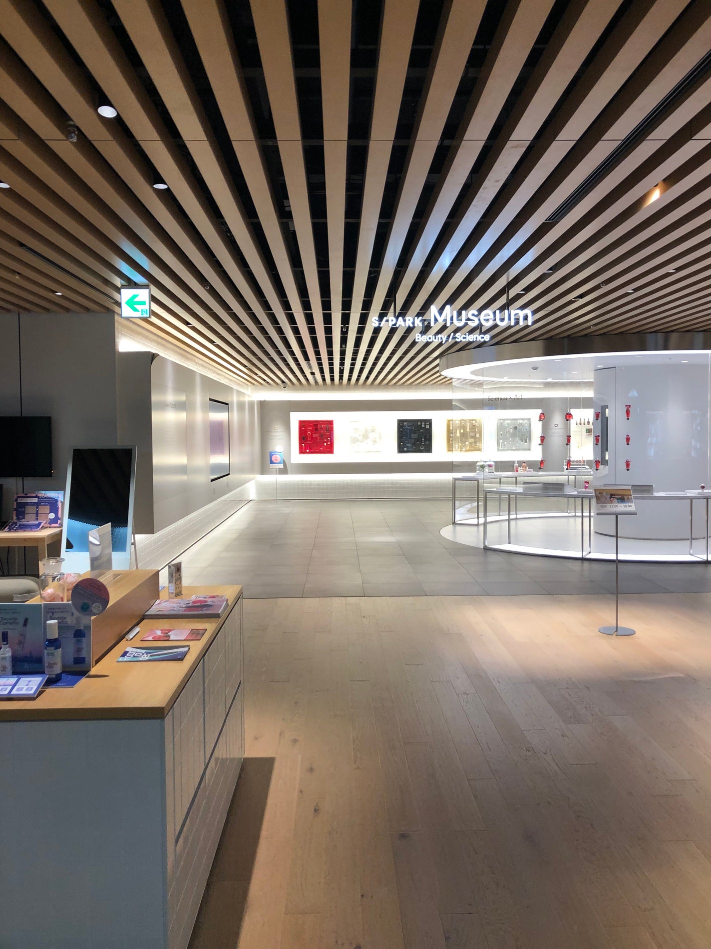 chicca 特殊メイクさんの偏愛美容 on LIPS 「これめっちゃテンション上がった💡資生堂さんの研究所🧪潜入レポ👍..」(7枚目)