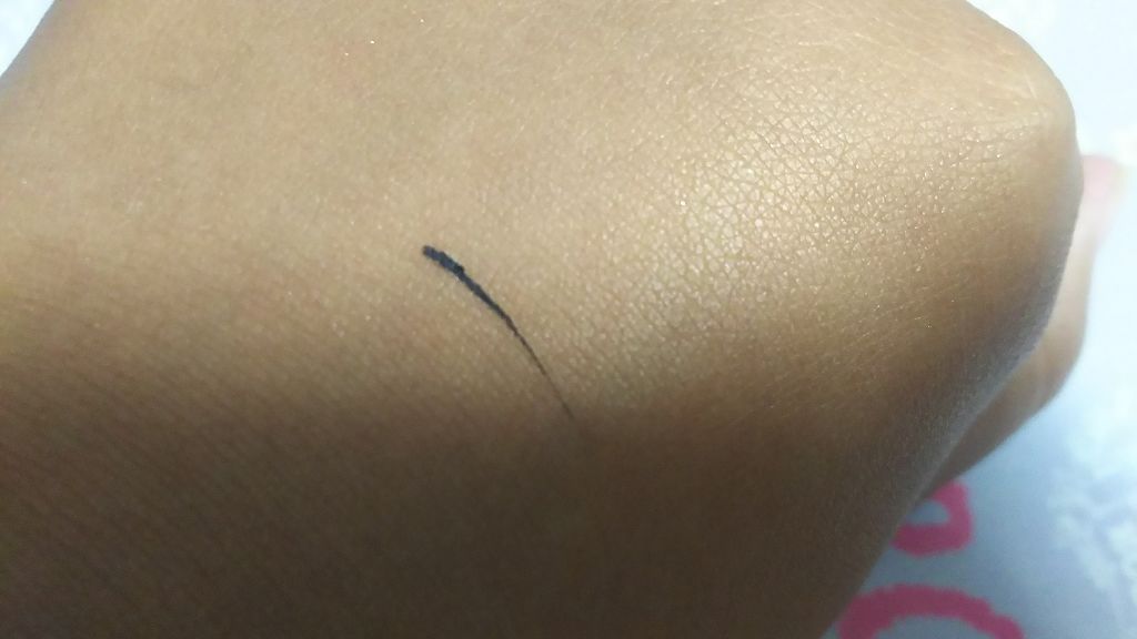 KATE ラスティングジェルアイライナーNのクチコミ「ケイト再び！スギ薬局の決算セールに感謝。

ケイト　ラスティングジェルアイライナーN　グロウブ.....」（3枚目）