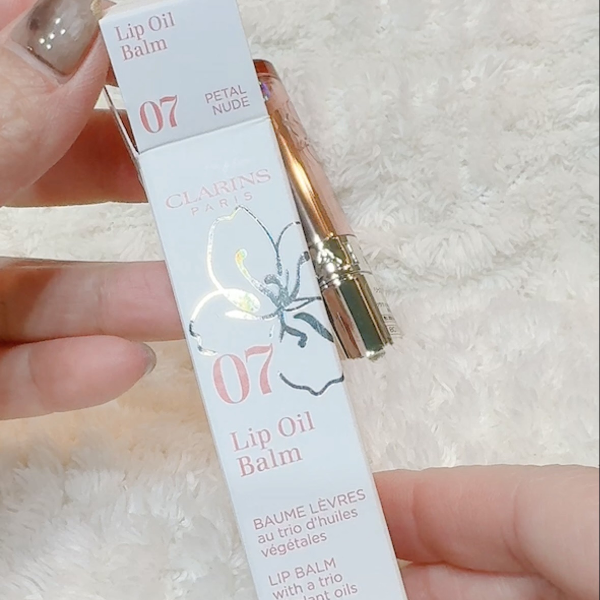 リップ オイル バーム 07 ペタルヌード/CLARINS/リップバームを使ったクチコミ（2枚目）