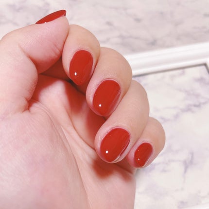 カフェモカ☕ on LIPS 「#アシンメトリーネイル私は右利きです。なので左手のネイルは難し..」(3枚目)