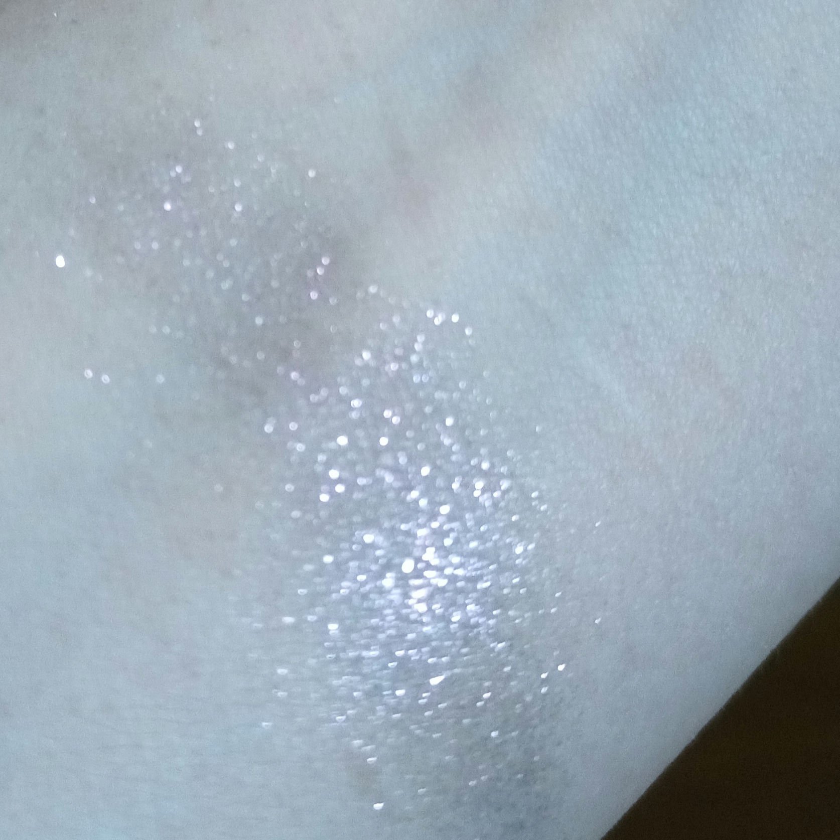 シングルアイシャドー/NARS/単色アイシャドウを使ったクチコミ（3枚目）