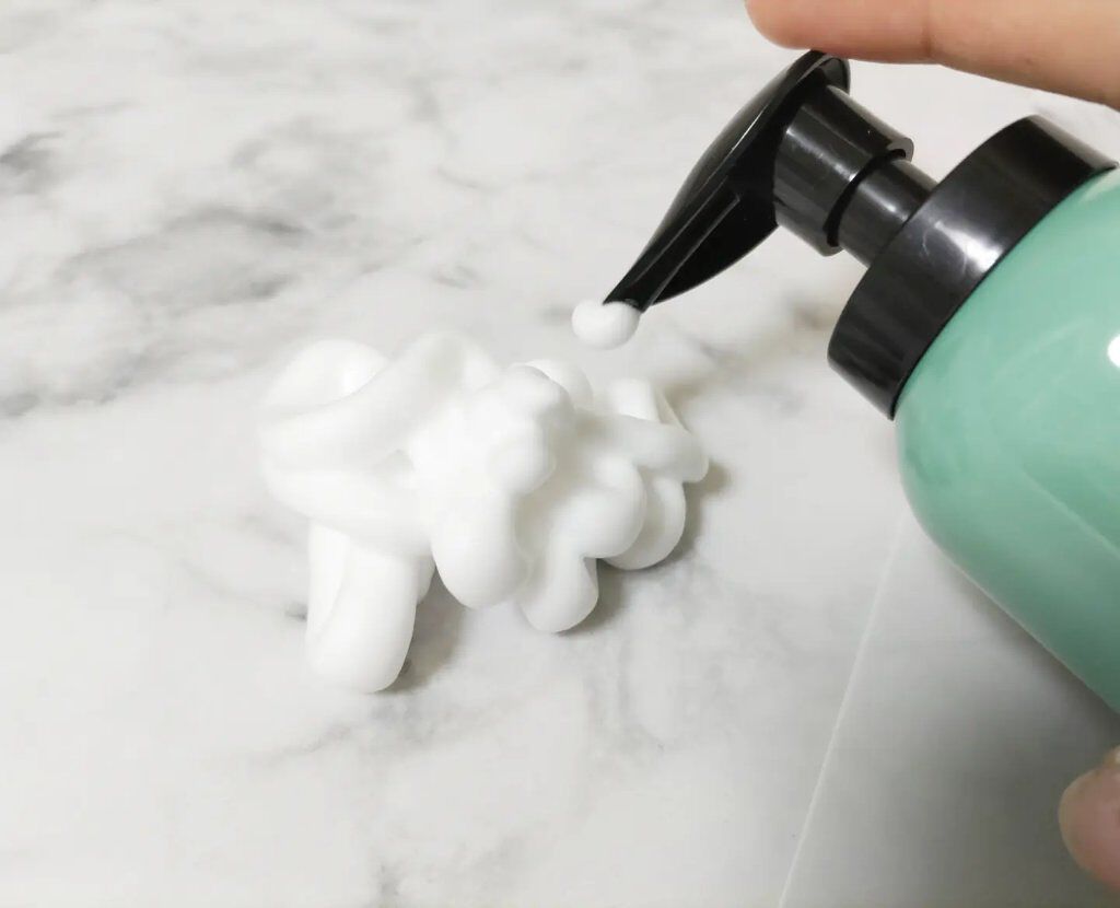 吸着スパークリングシャンプー /MoccHi SKIN/市販シャンプーを使ったクチコミ（2枚目）