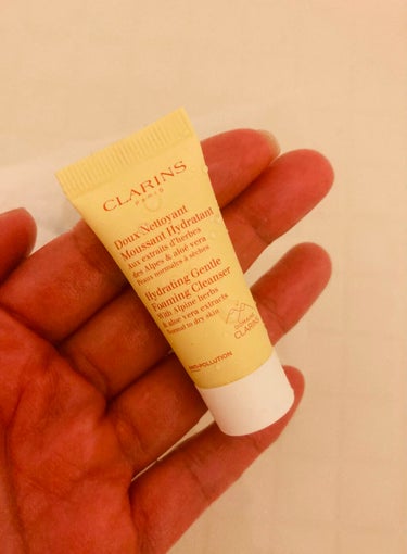 CLARINS ジェントル フォーミング クレンザー  ドライ/センシティヴのクチコミ「クラランス
ジェントルファーミングクレンザーSPの紹介です
サンプルいただきましたので使用させ.....」（1枚目）